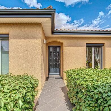Maison 4 pièces 390900 €