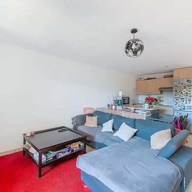 Appartement 3 pièces 234300 €