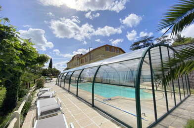 Commerce 33 pièces 598500 €