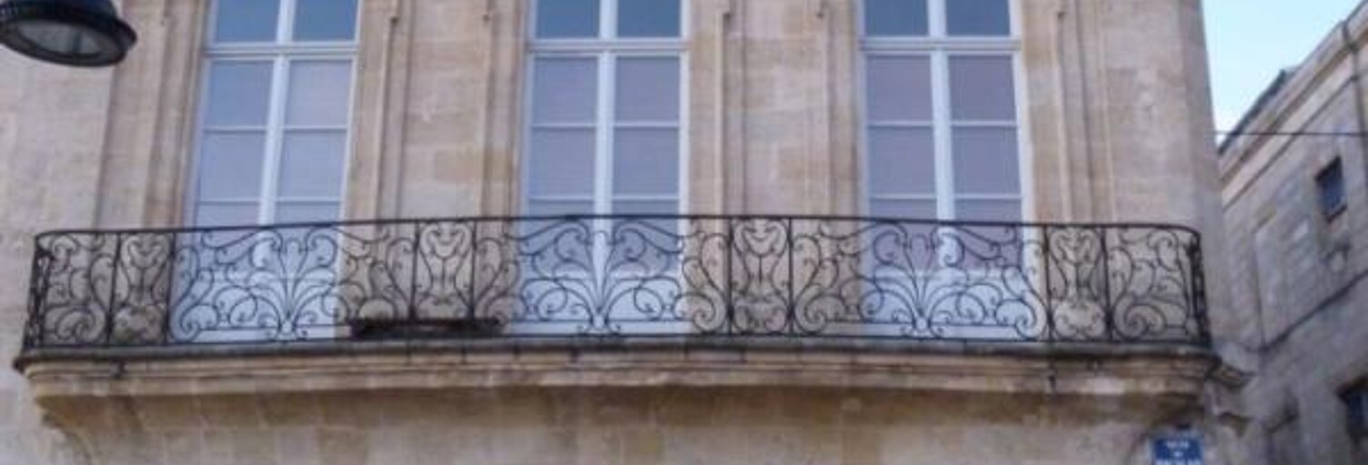 Commerce  172 m² à louer à Bordeaux (33300)