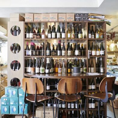 Commerce  253000 €