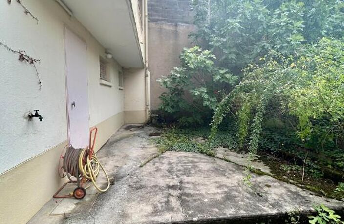 PLATEAU A AMENAGER EN F2 DE 31 M² AVEC GRANDE TERRASSE PRIVATIVE ! — photo 3