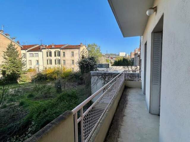 APPARTEMENT T3 - 70m² - 1er étage -BALCON ! — photo du bien