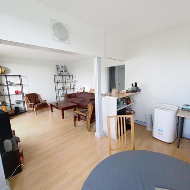 Appartement 4 pièces 98400 €