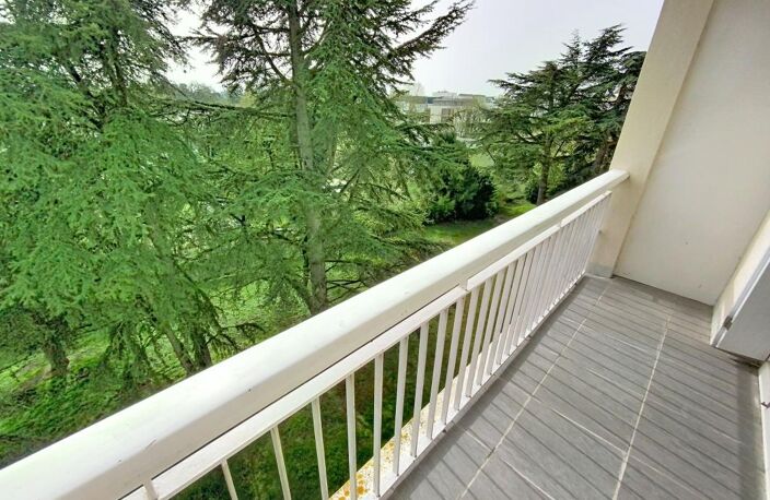 Appartement À Vendre avec balcon et cave — photo 5