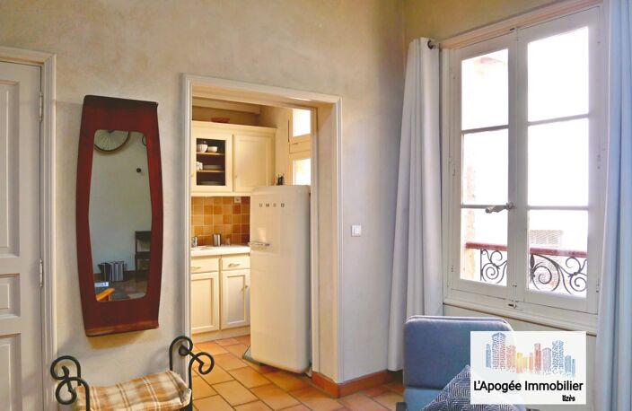 T2 plein de charme au cœur de la vieille ville, dans un immeuble — photo 5
