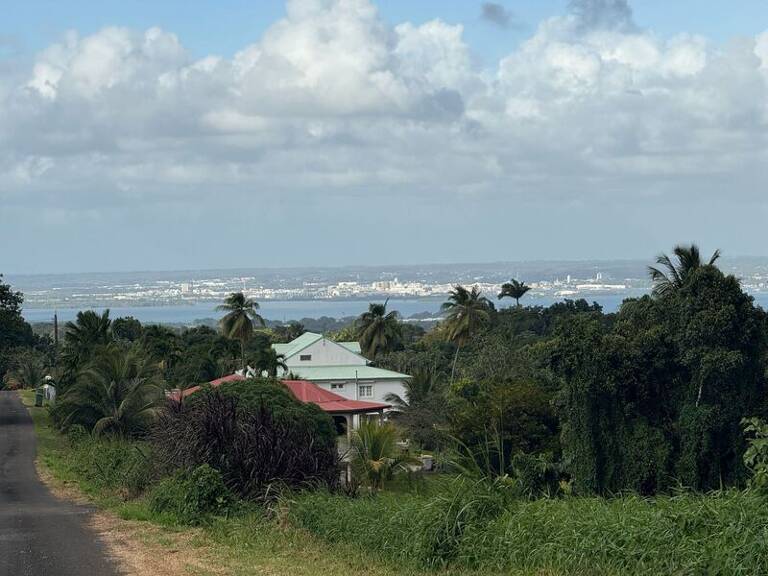 A VENDRE : Terrain 517m² en lotissement — photo 1