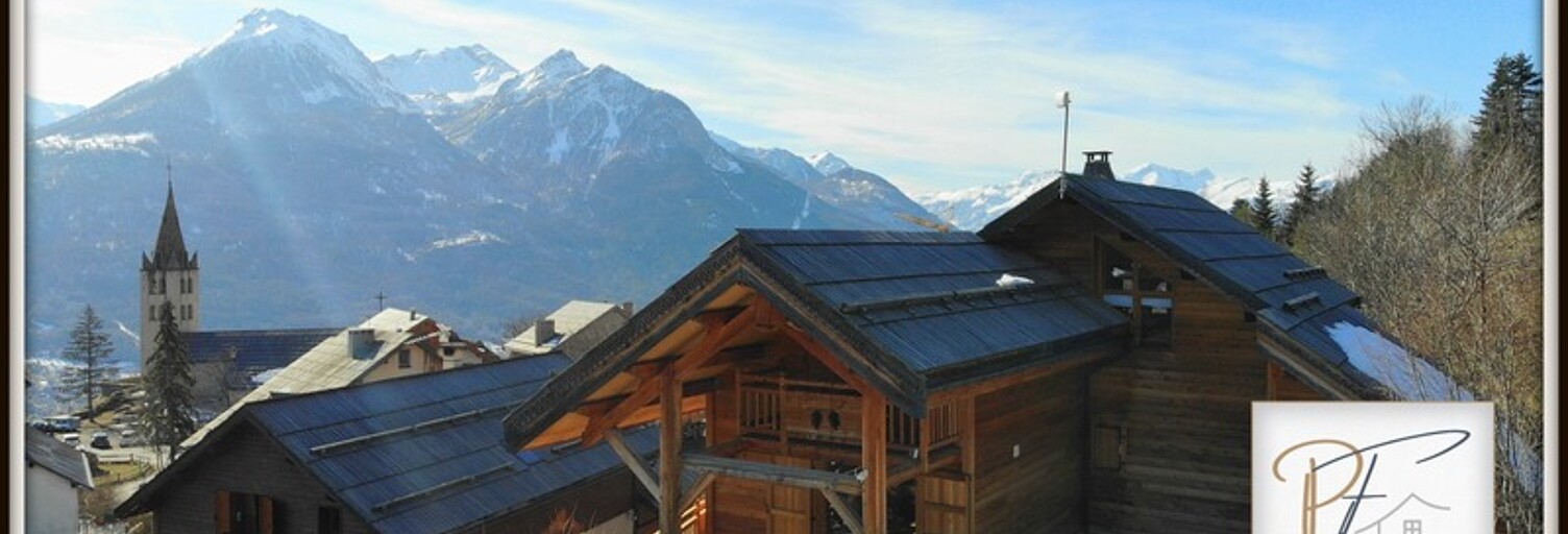 Maison 10 Pièces 206 m² à vendre à Puy-Saint-Pierre (05100)