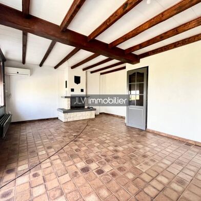 Appartement 4 pièces 700 €