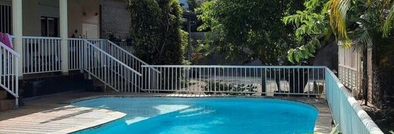 Maison 6 Pièces 196 m² à vendre à Sainte-Suzanne (97441)