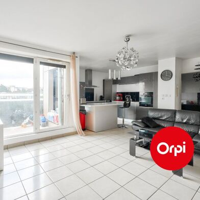 Appartement 5 pièces 244500 €