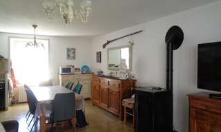 Maison 11 Pièces 200 m² à vendre à Saint Bonnet-Laval (48600)