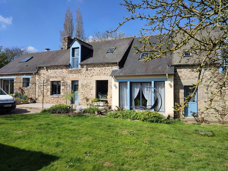 A VENDRE - SOQUET IMMOBILIER - CORSEUL - LONGERE RÉNOVÉE — photo 1