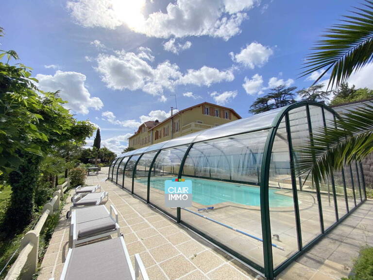 ANCIEN HÔTEL-RESTAURANT , PISCINE COUVERTE — photo 1