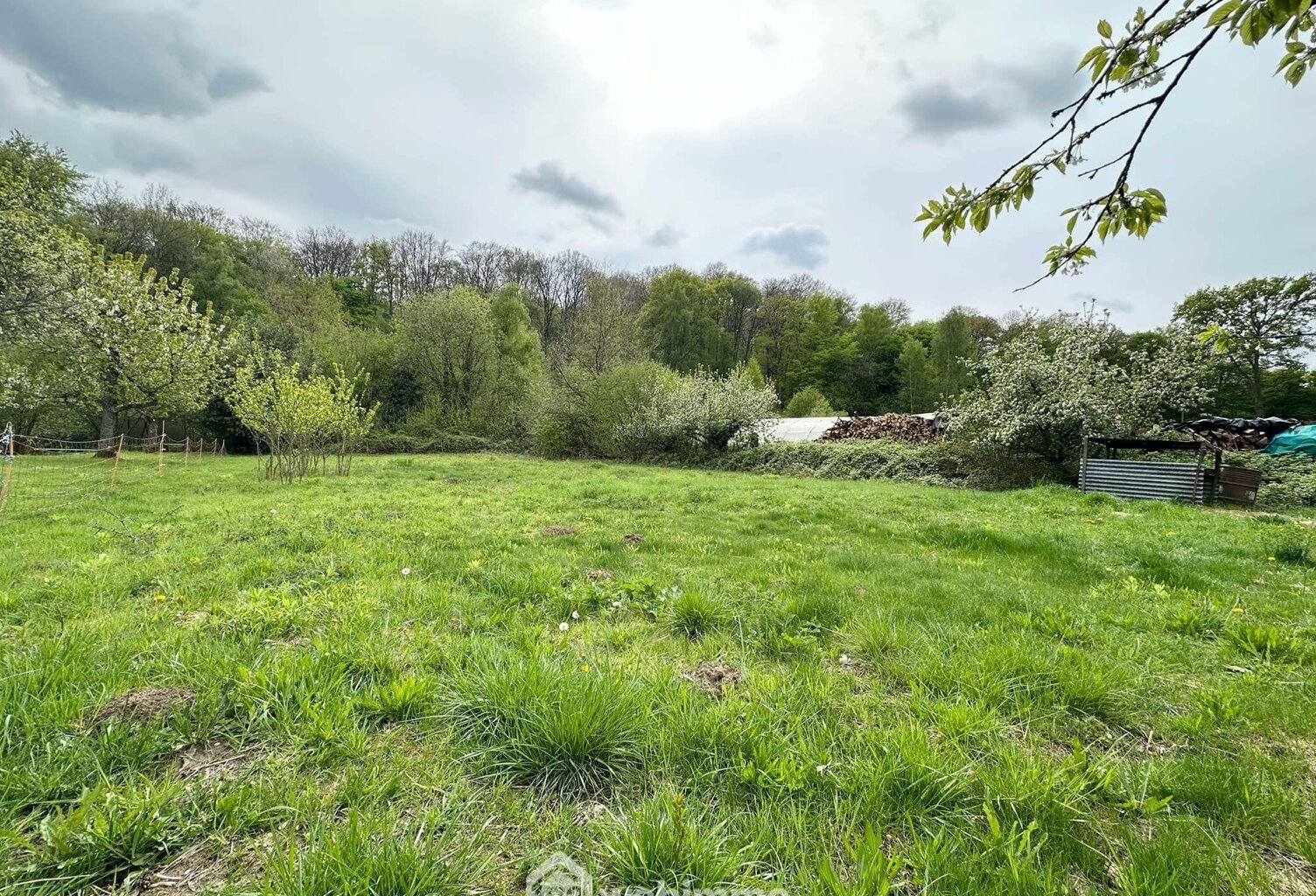Terrain constructible - 1021m² - Mauregny-en-Haye — photo 1