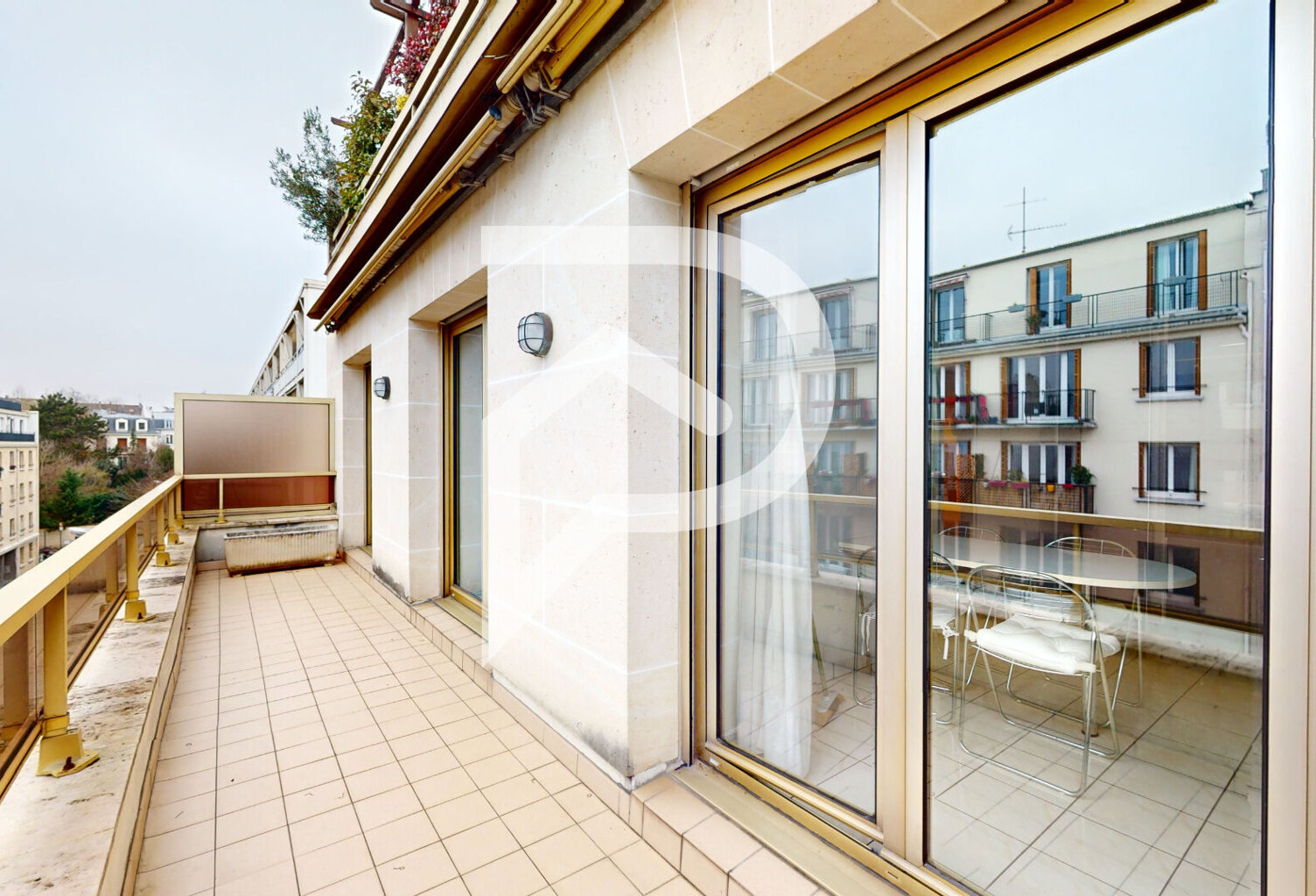 Appartement à louer de 4 pièces 100 m² à 5 minutes de la Gare... — photo 1