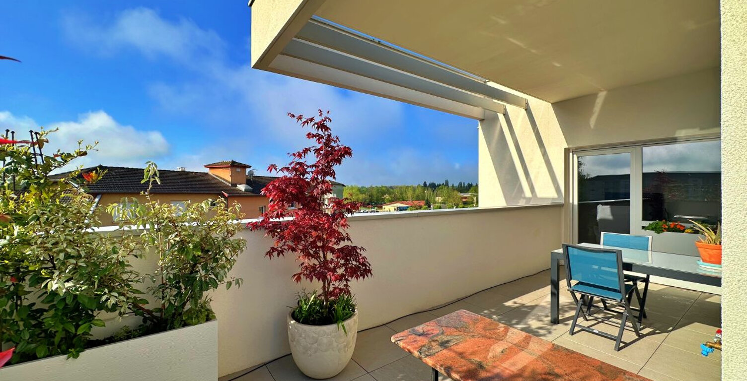 APPARTEMENT T4   DERNIER ÉTAGE   TERRASSE 46 M2   PÉRONNAS — photo 1