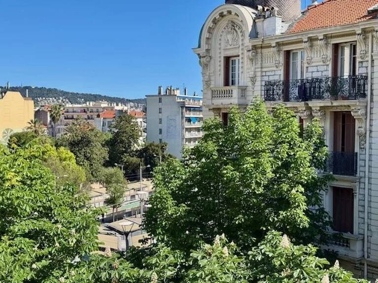 Magnifique 3 pièces place Gl de Gaulle- Libération — photo 1