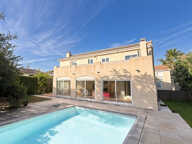VILLA avec piscine et potentiel // Castelnau-le-Lez — photo 2