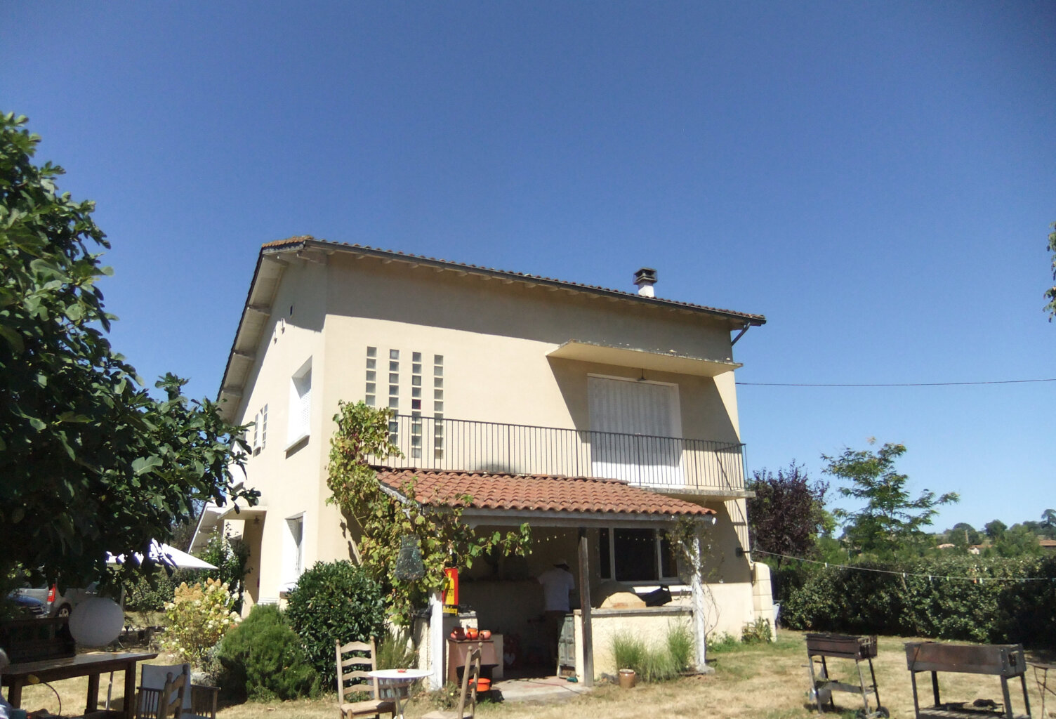 maison avec piscine au calme proche de Simorre — photo 1