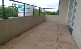 Appartement  70 m² à louer à Vénissieux (69200)