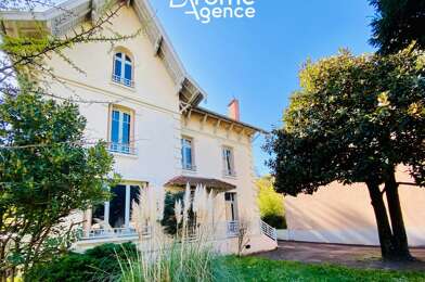 Maison 8 pièces 445000 €