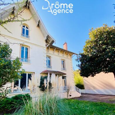 Maison 8 pièces 445000 €