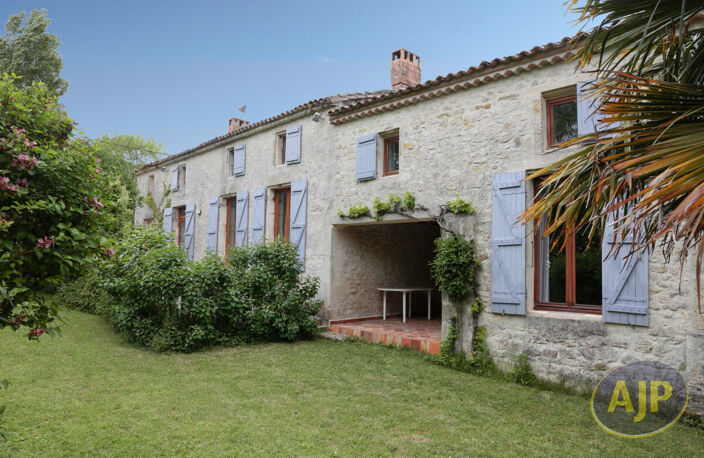 Longère de 160m2 de surface habitable sur 1240m2 de terrain ! — photo 4