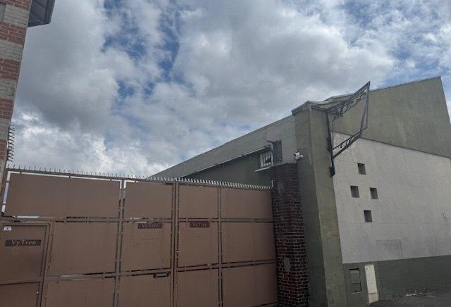 Local d activité 6 et plus à VITRY SUR SEINE — photo 1