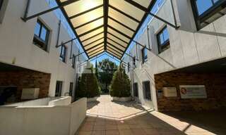 Bureau  608 m² à louer à Aix-en-Provence (13290)