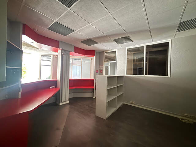 Local RDC Saint Médard Centre — photo du bien