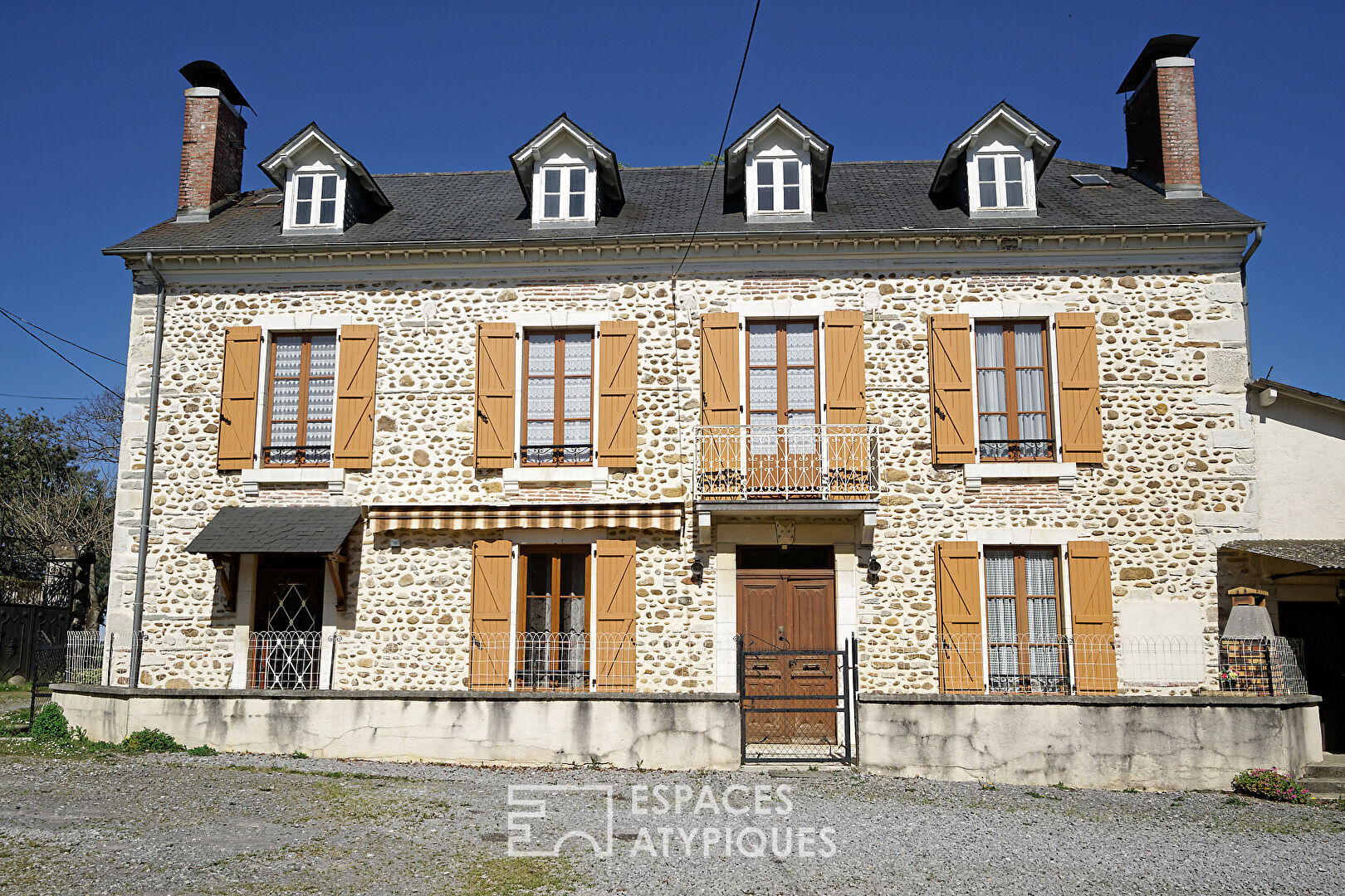 Villa / Maison 10 pièces  à vendre Rontignon 64110