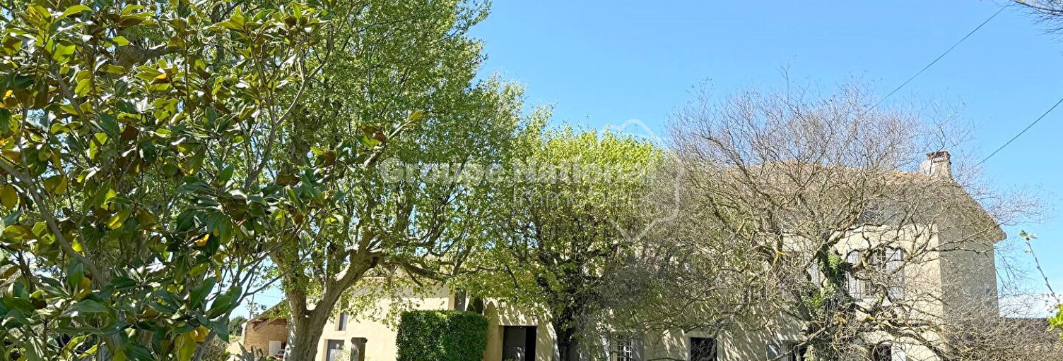 Maison 8 Pièces 210 m² à vendre à Monteux (84170)