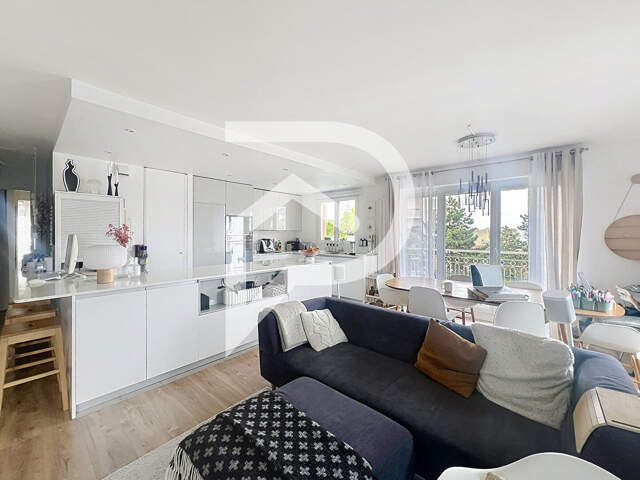 Appartement 5 pièces 100m² -  balcon et terrasse avec vue dég... — photo du bien