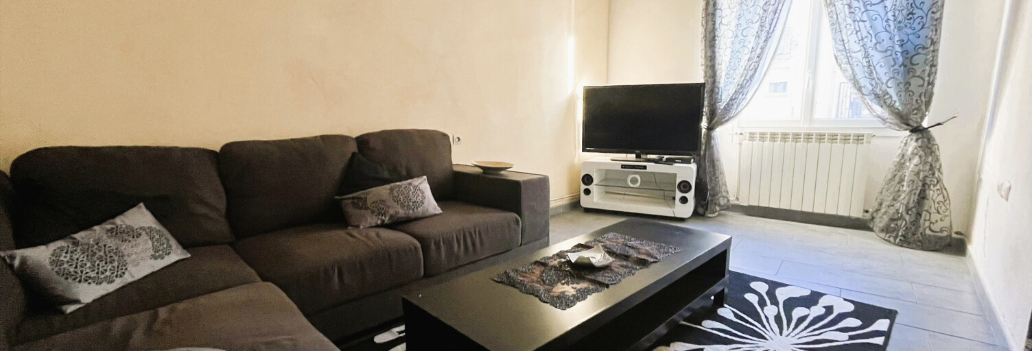 Immeuble  130 m² à vendre à La Tour-du-Crieu (09100)