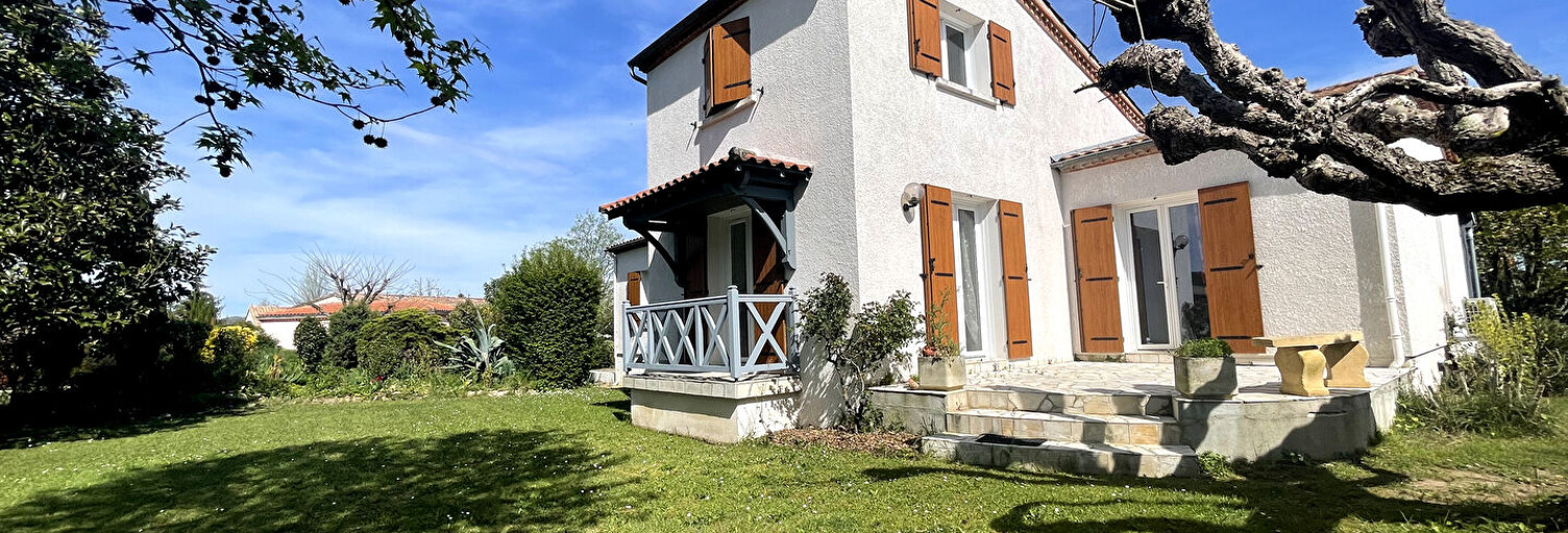 Maison 8 Pièces 165 m² à vendre à Bias (47300)