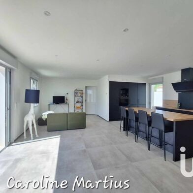 Maison 4 pièces 399900 €