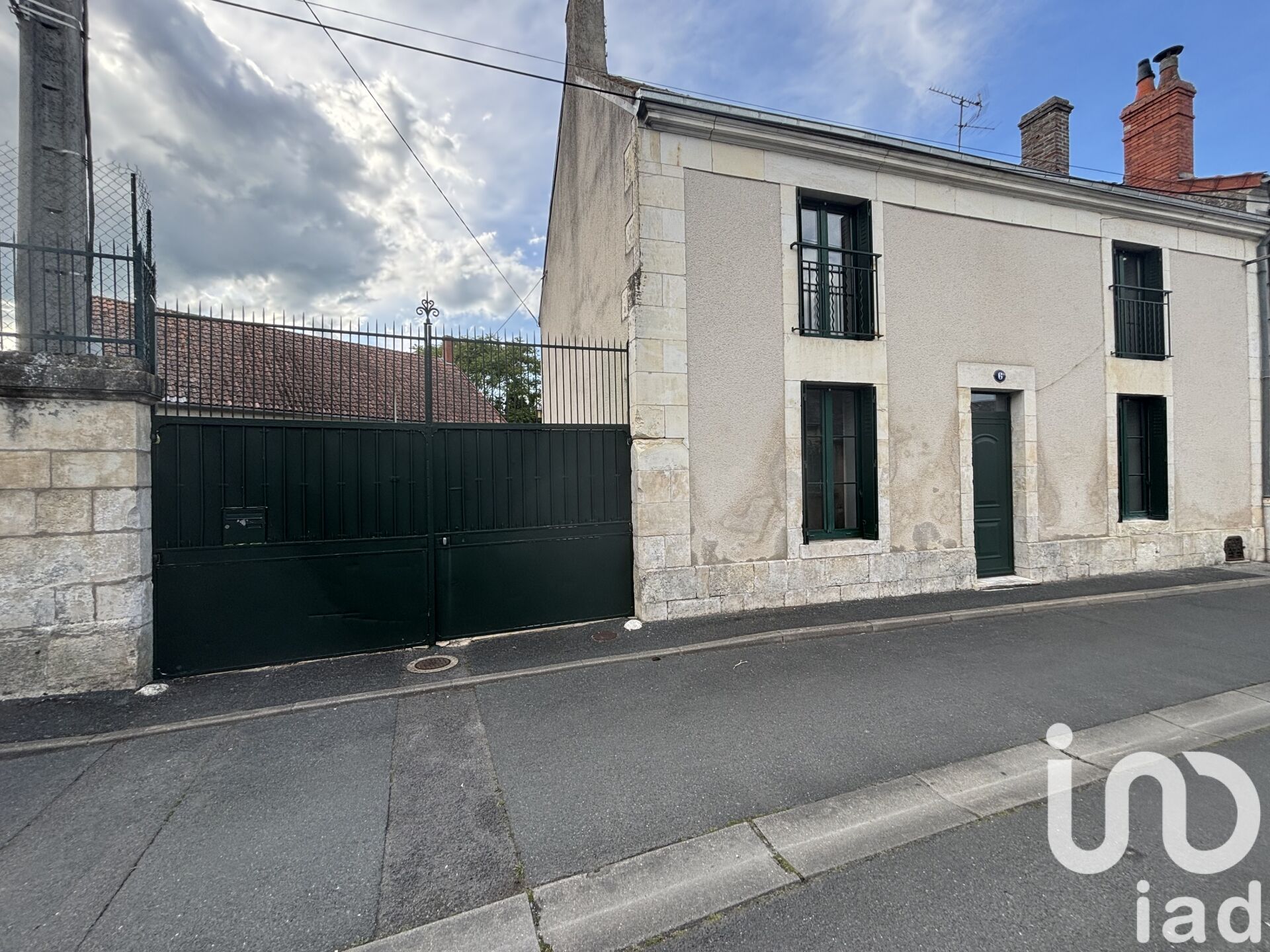 Issoudun - 135m² - 5p. - 4ch.