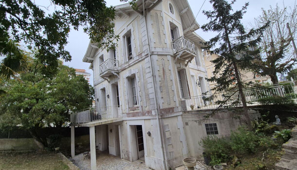 Villa / Maison 12 pièces  à vendre Royan 17200