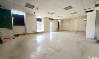 Commerce  106 m² à vendre à Peyrehorade (40300)