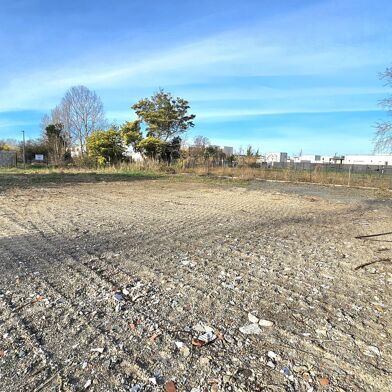 Terrain  214000 €