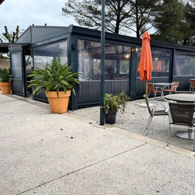 Commerce  319000 €