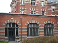 LOCAL PROFESSIONNEL OU COMMERCIAL A VENDRE A CAMBRAI. — photo 2