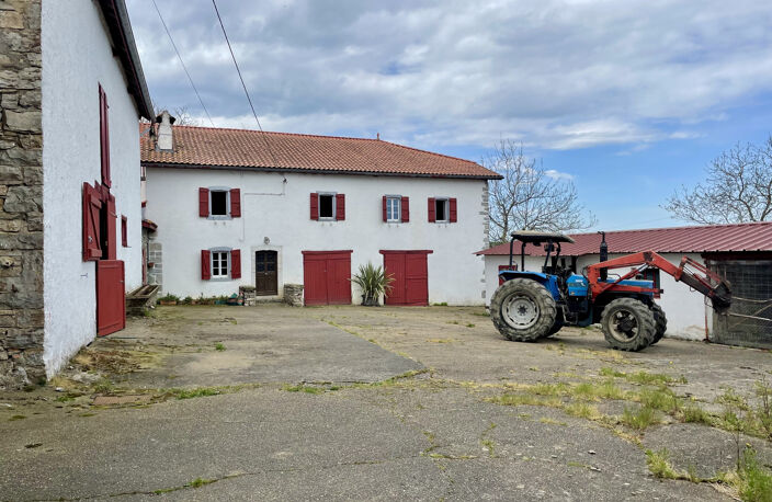 Authenticité, charme et potentiel sur un vaste domaine de pl — photo 3