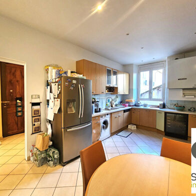 Appartement 5 pièces 338000 €