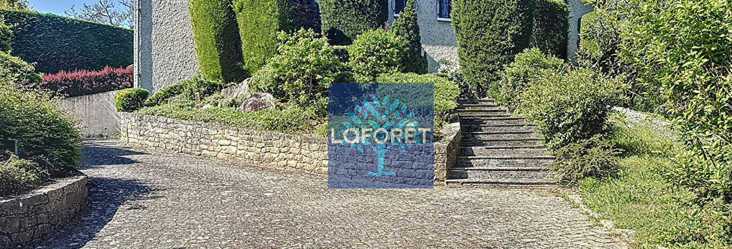 Maison 8 Pièces 201 m² à vendre à Saint-Genis-Laval (69230)