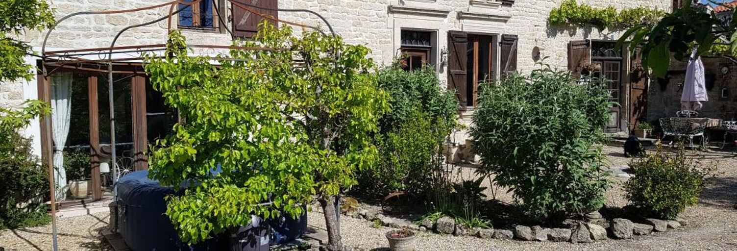 Maison 4 Pièces 158 m² à vendre à Rives-de-Boutonne (17470)