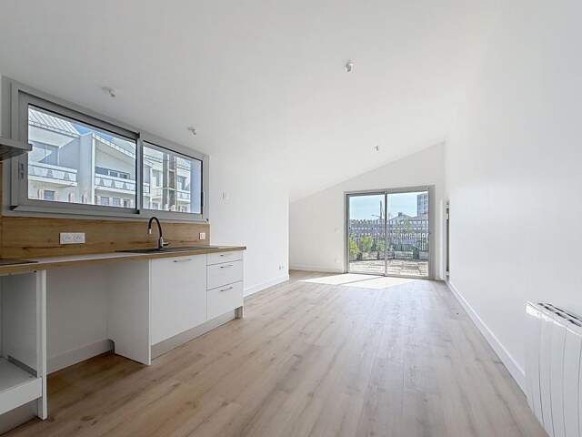 Appartement À Vendre — photo du bien