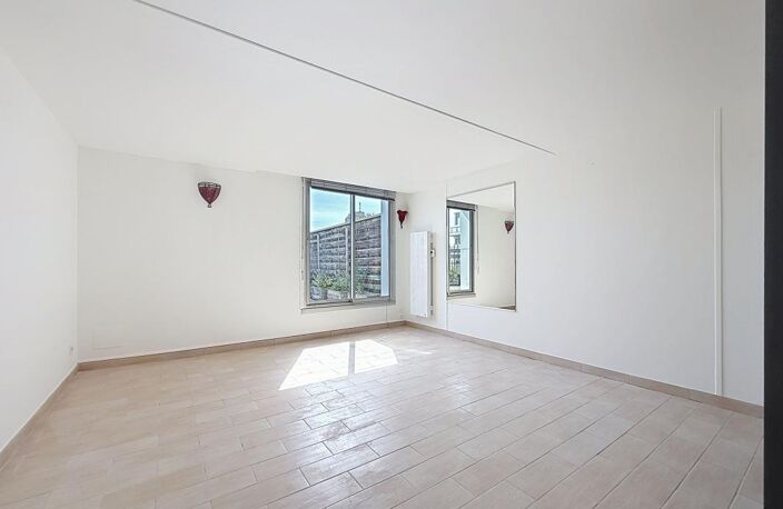 Appartement À Vendre — photo 2