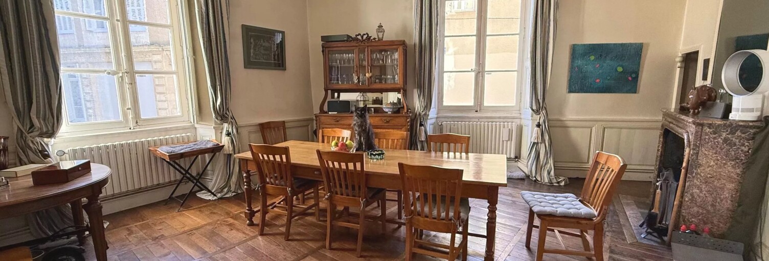 Appartement 8 Pièces 199 m² à vendre à Poitiers (86000)